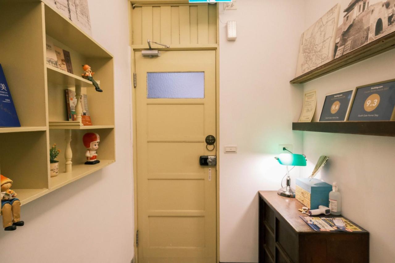 טאינאן South Gate Home Stay מראה חיצוני תמונה